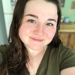 Meet your Posher, Devyn